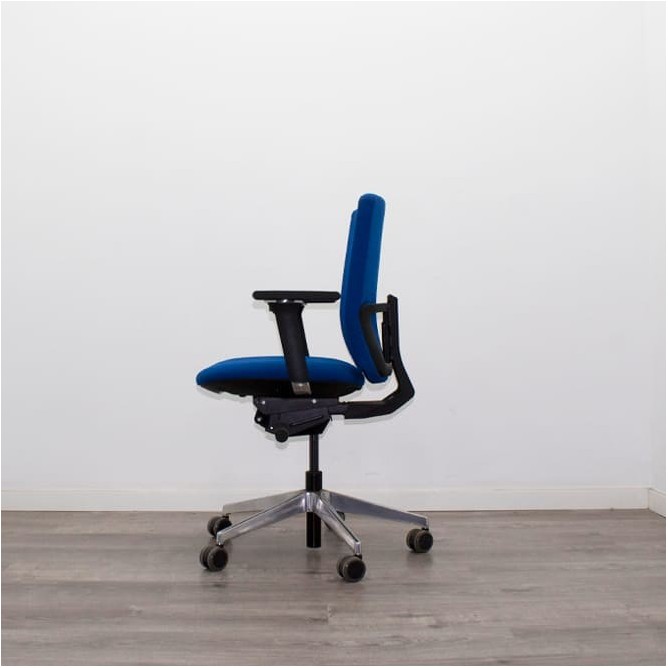 Silla operativa SPOT azul con respaldo regulable