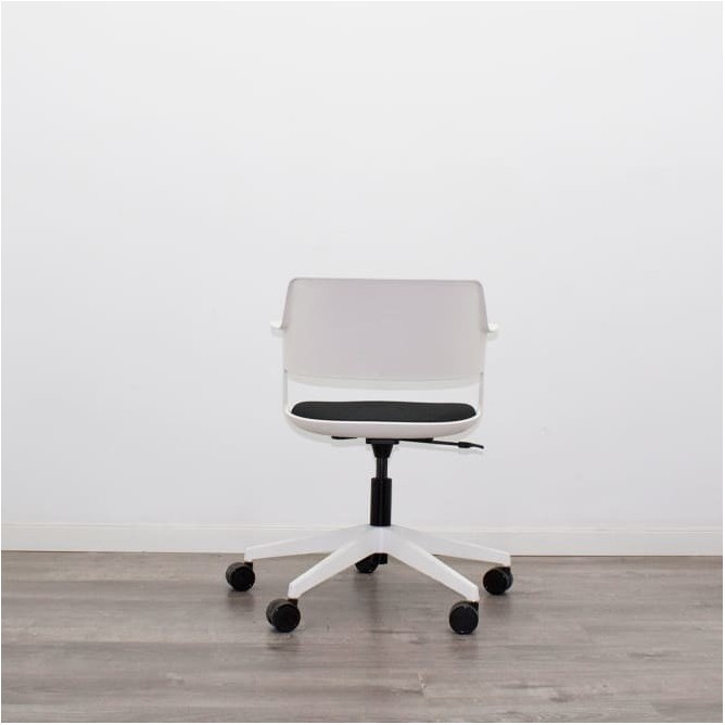 Silla operativa CAPPA blanca con asiento negro
