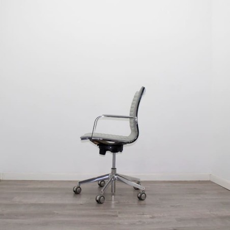 Silla operativa en napel gris con sistema basculante
