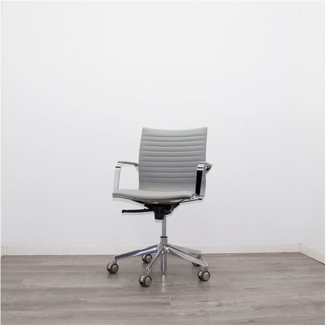 Silla operativa en napel gris con sistema basculante