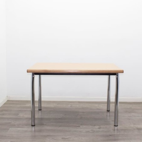 Mesa auxiliar patas cilíndricas cromadas de 120cm