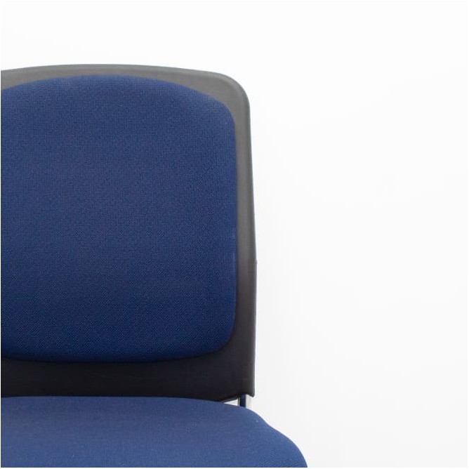 Silla operativa sin brazos tapizado azul oscuro