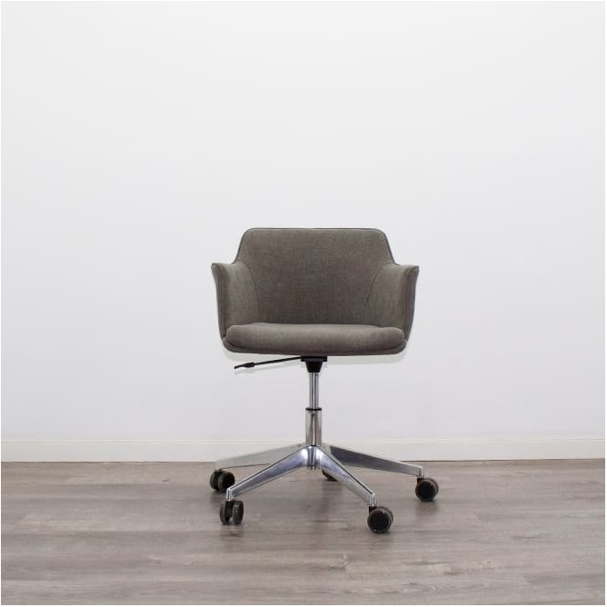 Silla giratoria gris jaspeado y base cromada