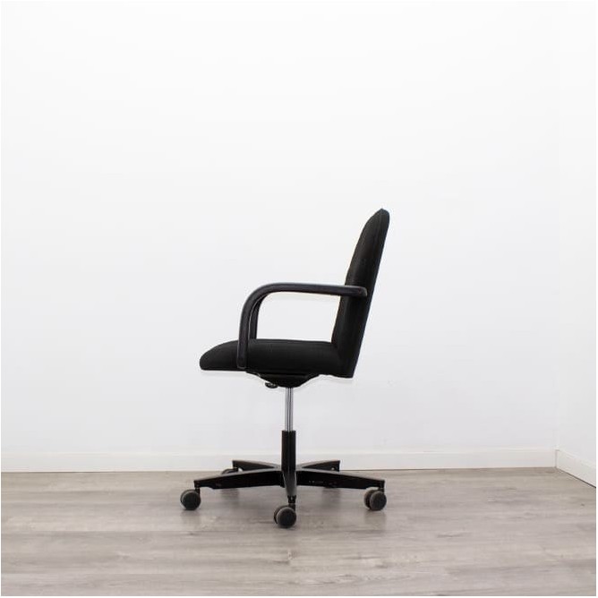 Silla giratoria tapizada negra respaldo medio