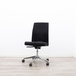 Silla operativa color a elegir sin brazos y base cromo 2