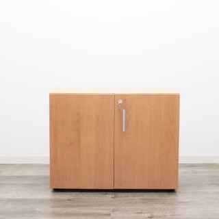 Armario bajo todo puerta con 1 tirador en peral de 90cm 2