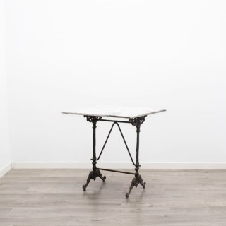 Mesa auxiliar de hierro y mármol de 70cm 2