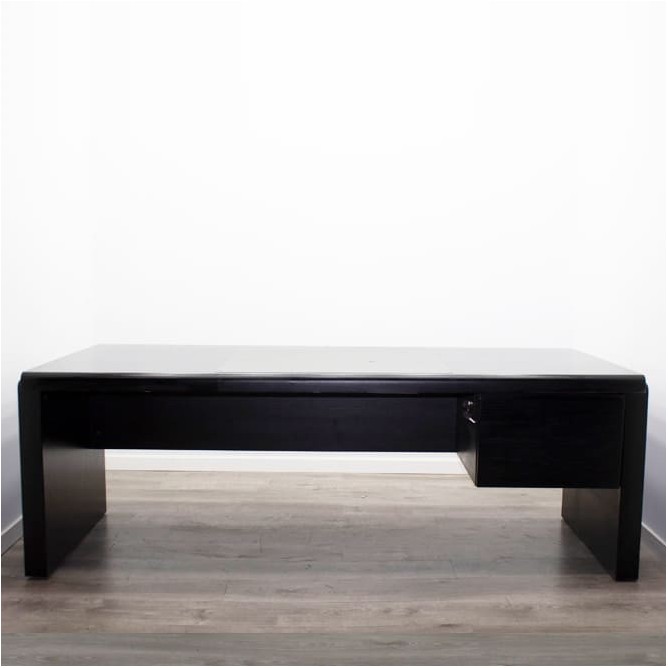 Mesa dirección negra con pata panel de 216cm