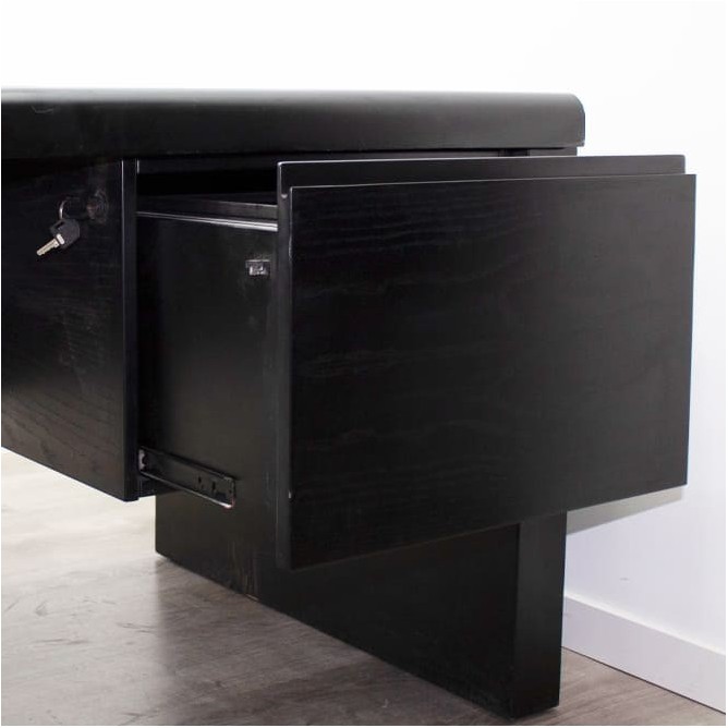 Mesa dirección negra con pata panel de 216cm