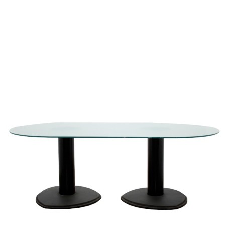 Mesa de juntas ovalada de cristal y peanas metálicas de 200cm