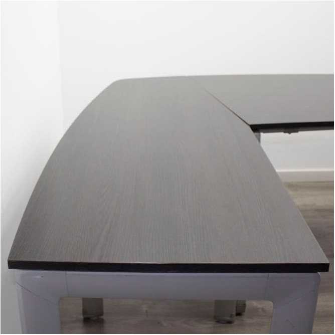 Mesa operativa con ala en melamina ceniza de 210cm