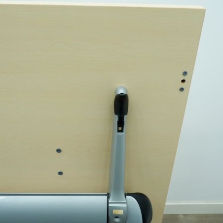 Mesa operativa abatible en maple con ruedas de 160cm