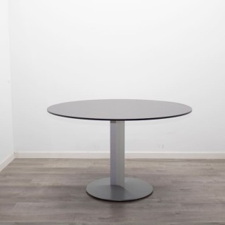 Mesa reunión redonda fenólica wengué y  pata peana gris de 120cm 2
