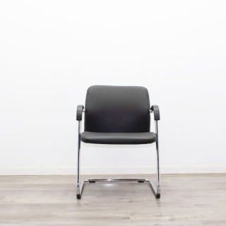 Silla confidente napel negro y estructura cromada 2