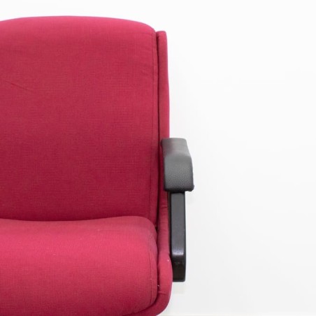 Silla confidente en tela gris claro con base patín negra - Mercaoficina