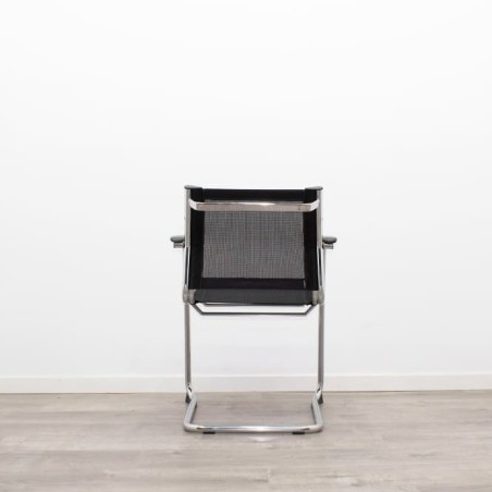Silla confidente en tela gris claro con base patín negra - Mercaoficina