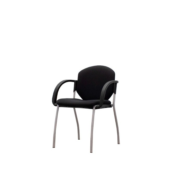 Silla confidente en tela gris claro con base patín negra - Mercaoficina