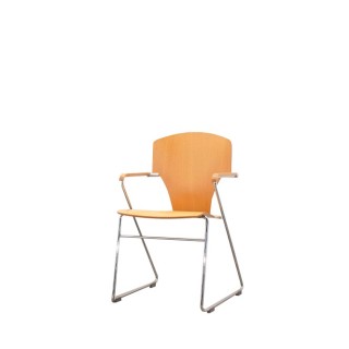 Silla confidente en tela gris claro con base patín negra - Mercaoficina