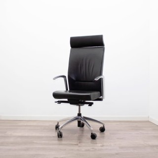 Silla dirección cromada en piel negra y cabecero 2