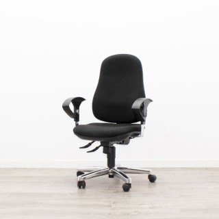 Silla operativa tapizado negro con brazos regulables 2
