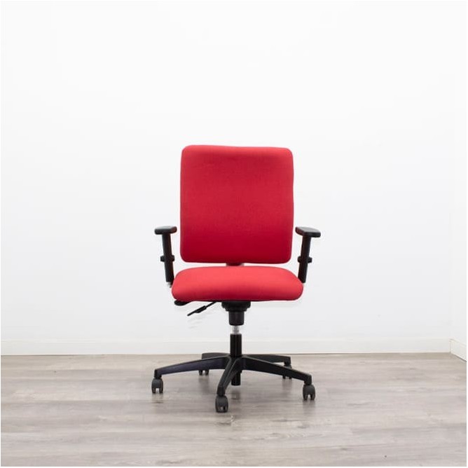Silla operativa tapizado rojo con brazos regulables