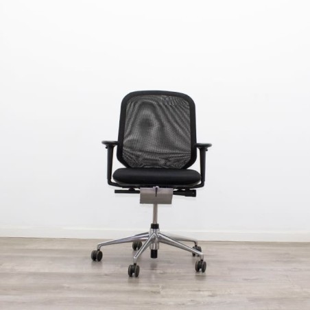 Silla operativa respaldo malla y asiento tapizado negro