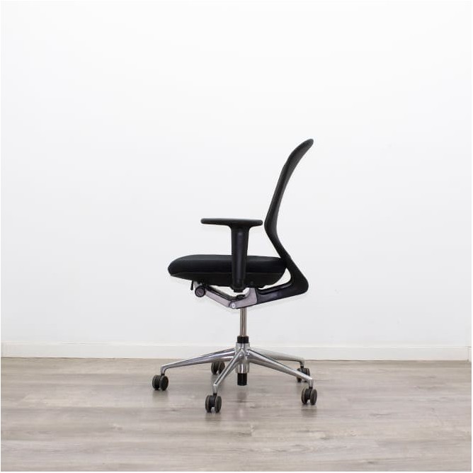 Silla operativa respaldo malla y asiento tapizado negro