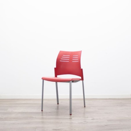 Silla colectividad polipropileno rojo y base aluminizada