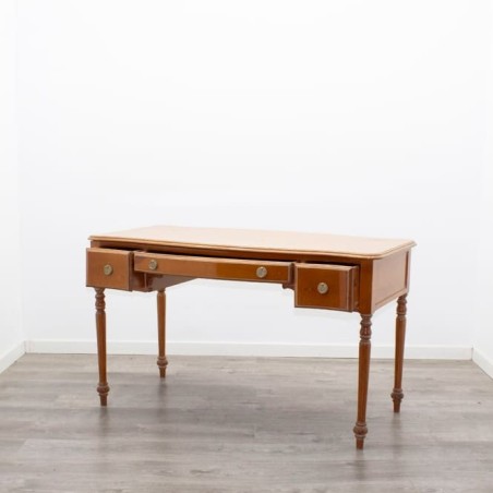 Mesa de dirección clásica en madera acabado roble