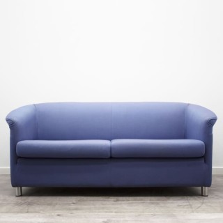 Sofá de espera 2 plazas azul jaspeado patas metálicas de 166cm 2