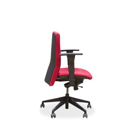 Silla operativa granate con brazos regulables
