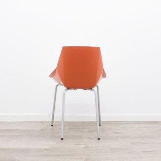 Silla confidente ACTIU en naranja y blanco