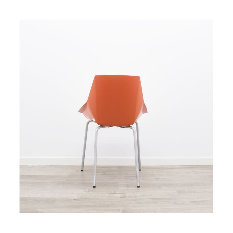 Silla confidente ACTIU en naranja y blanco