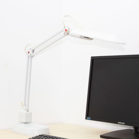 Lámpara de escritorio flexible