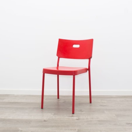 Silla colectividad roja sin brazos
