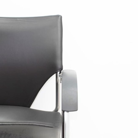 Silla confidente negra base patín con brazos