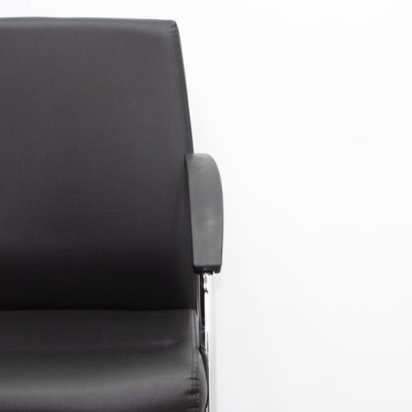 Silla confidente napel negro base patín