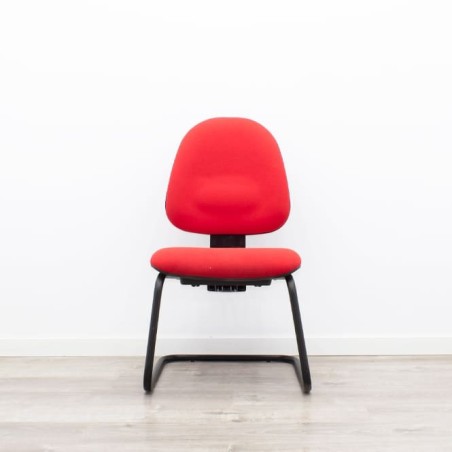 Silla confidente roja sin brazos