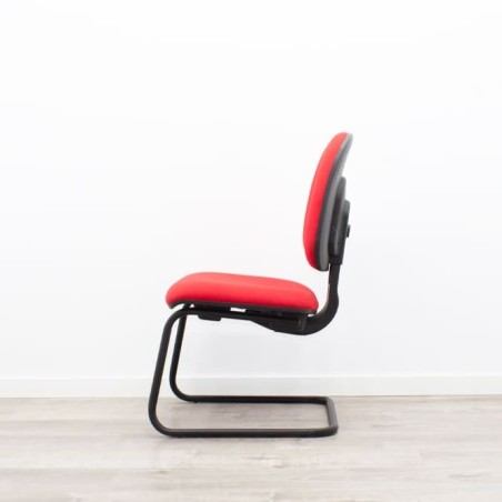Silla confidente roja sin brazos