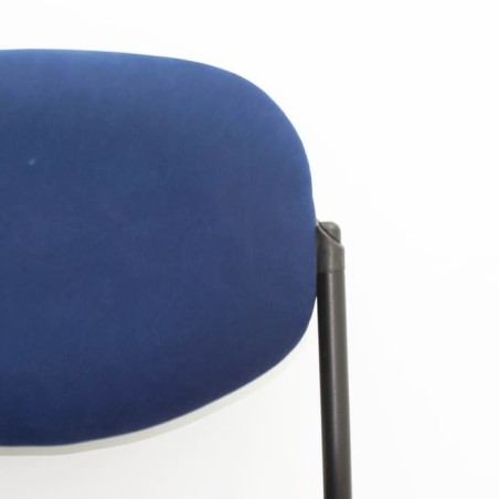 Silla confidente azul sin brazos