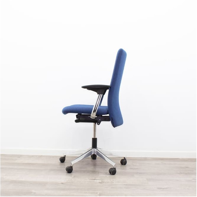 Silla operativa sincro azul con brazos fijos