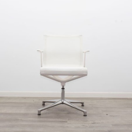 Silla confidente giratoria blanca respaldo rejilla