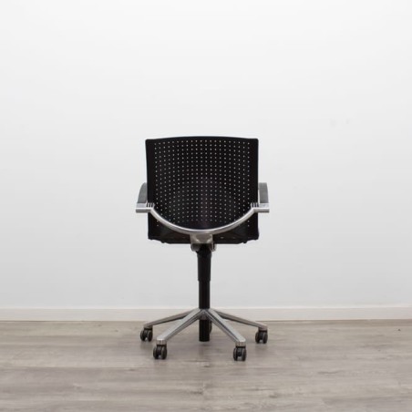 Silla operativa gris con respaldo PVC