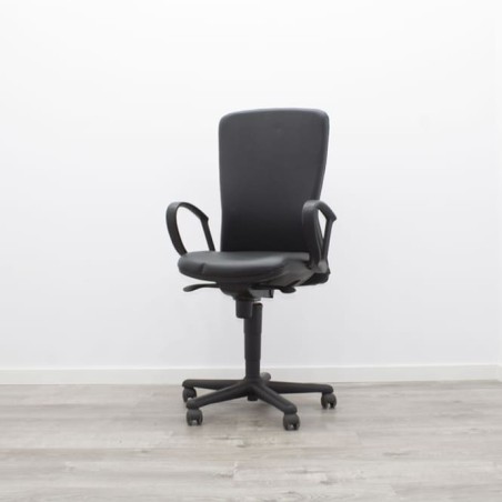 Silla operativa napel negro con brazos fijos