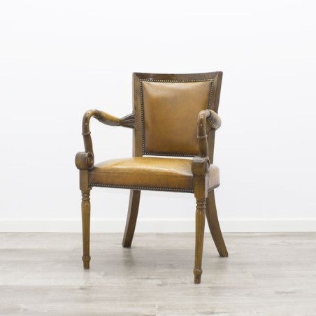 Sillón fijo de madera en piel valenti
