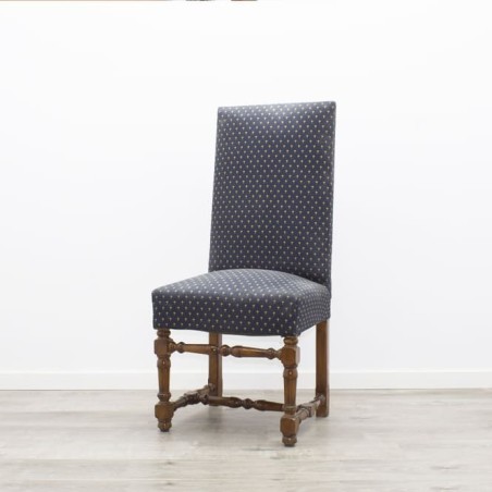 Silla clásica con pata torneada