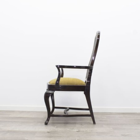 Silla clásica con pata chippendeale con brazos