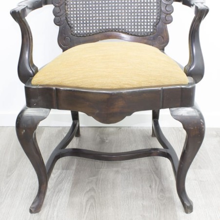 Silla clásica con pata chippendeale con brazos