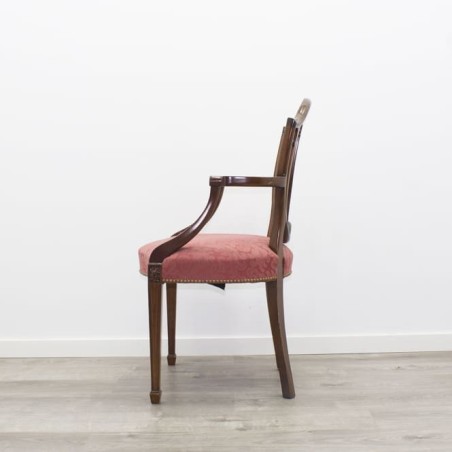 Silla clásica en madera nogal