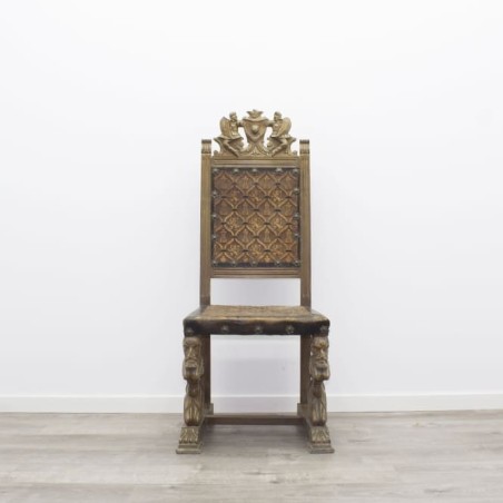Silla clásica fija en madera